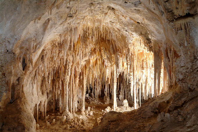 „caves16