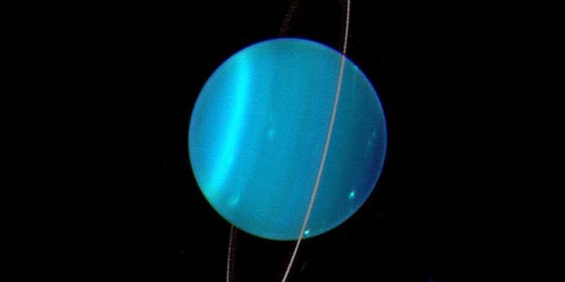 Anomalia Urana: japońscy astronomowie wyjaśniają tajemnicę gazowego olbrzyma 