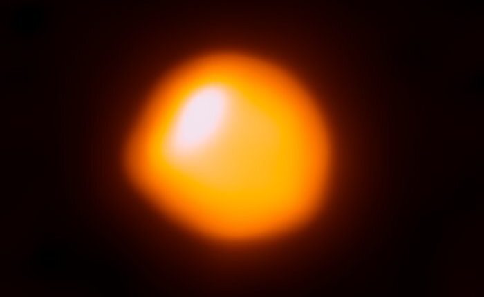 Fizycy symulują eksplozję Betelgeuse jako supernową 