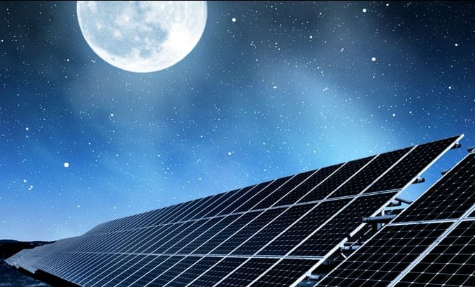 Nowe badania: panele słoneczne mogą wytwarzać energię w nocy 