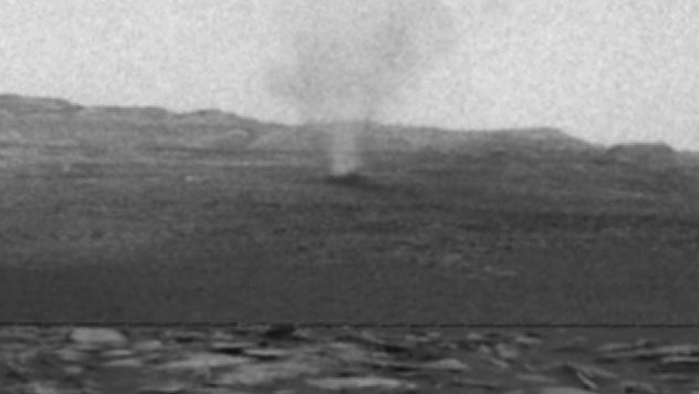 Zakurzone tornado na Marsie.  Ciekawość nakręciła niesamowity film 