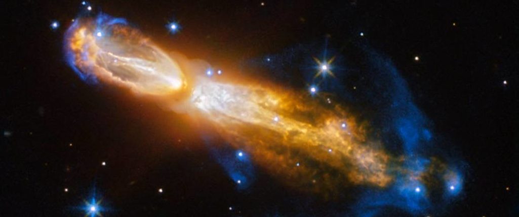 Rzadki astronomiczny strzał - Hubble rejestruje śmierć gwiazdy w Mgławicy Zgniłe Jajko 