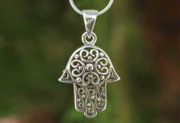 znaczenie amuletu hamsa 