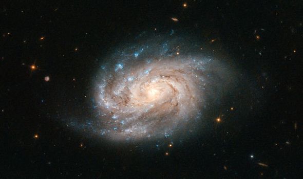 Teleskop Hubble'a rejestruje galaktykę podobną do naszej 