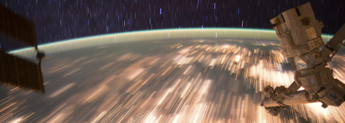 Łał!  GIF NASA na Pinterest i GIPHY 